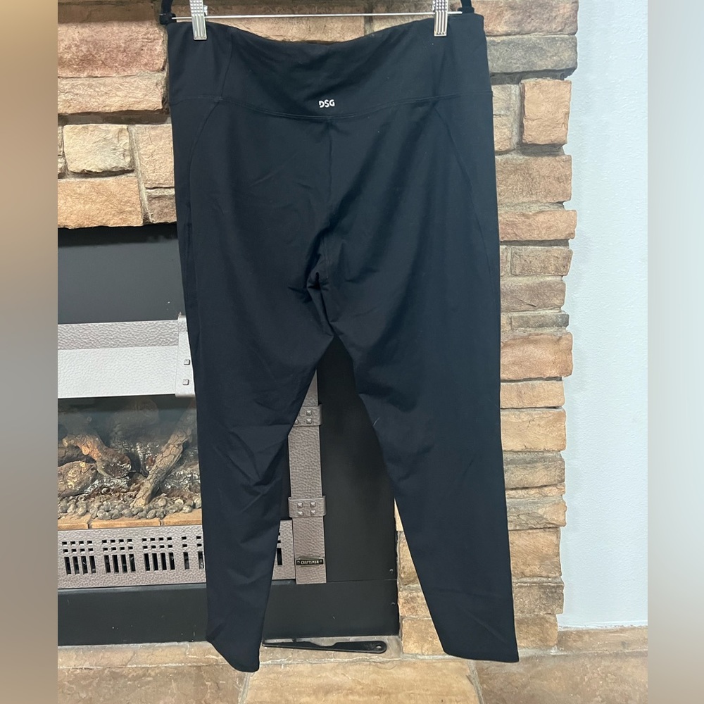 Black DSG leggings 2xl. Full length